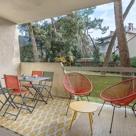 A 220m De La Plage, Avec Terrasse Pour 3