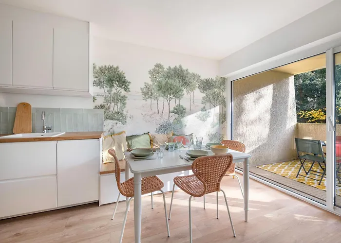 A 220m De La Plage, Avec Terrasse Pour 3 Apartment *